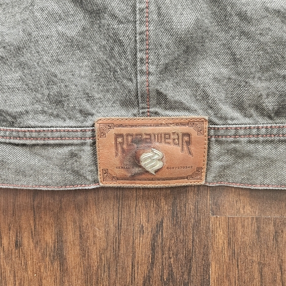 Vintage Rocawear Y2K Jean Jacket Denim size  HIP HOP RAP Urban - Picture 13 of 14